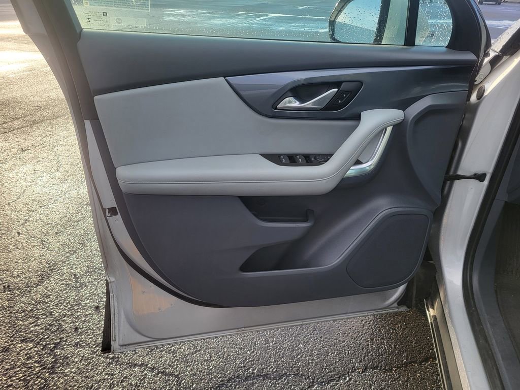 Used 2022 Chevrolet Blazer LT image 9