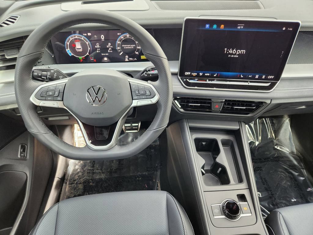 New 2026 Volkswagen Tiguan SE R-Line AWD/4WD image 2