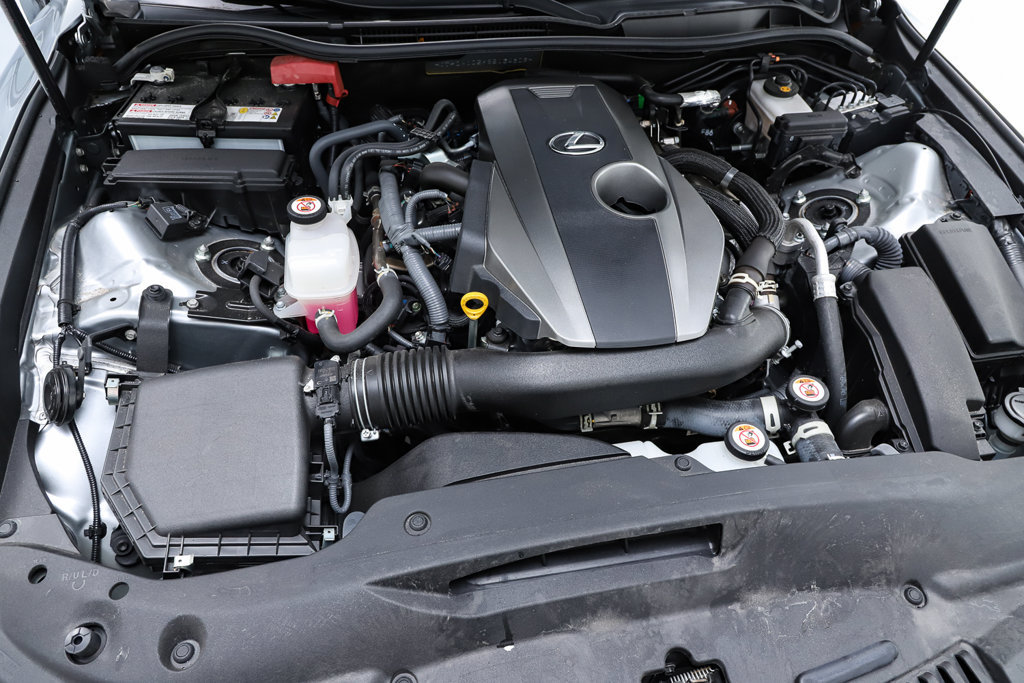 Used 2025 Lexus IS 300 w/ Premium Package RWD image 33