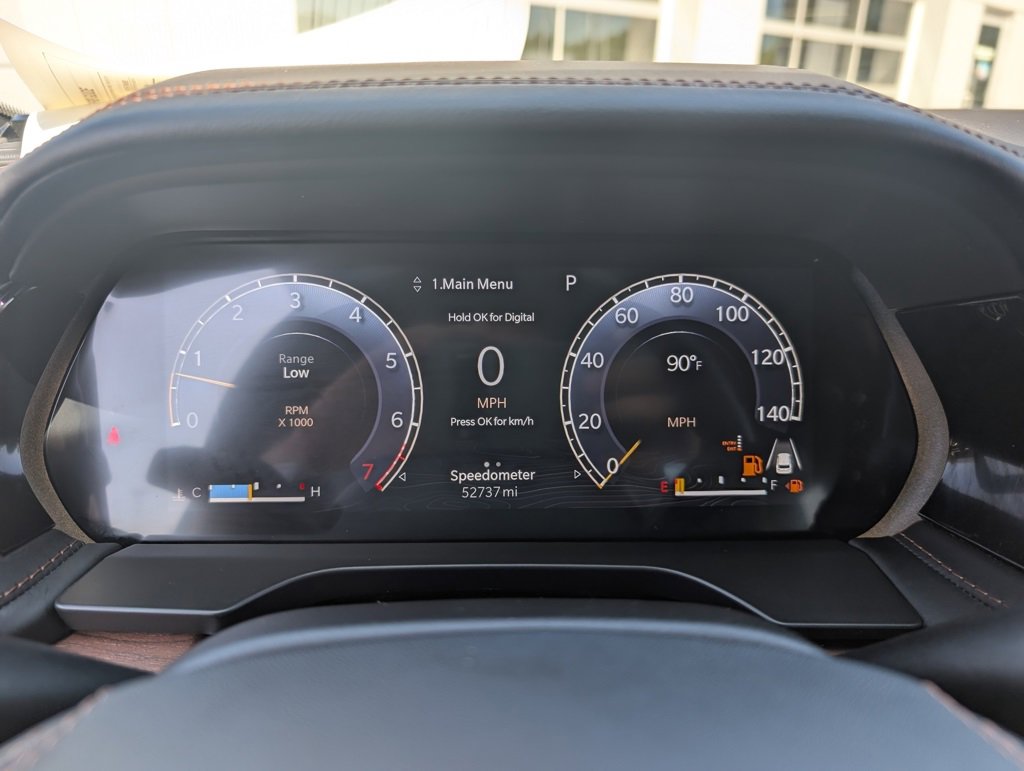 Used 2022 Jeep Grand Cherokee Summit w/ Luxury Tech Group V image 23