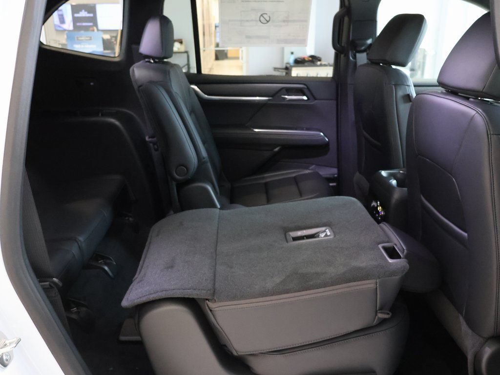 New 2026 GMC Acadia Elevation w/ Black Edition AWD/4WD image 34