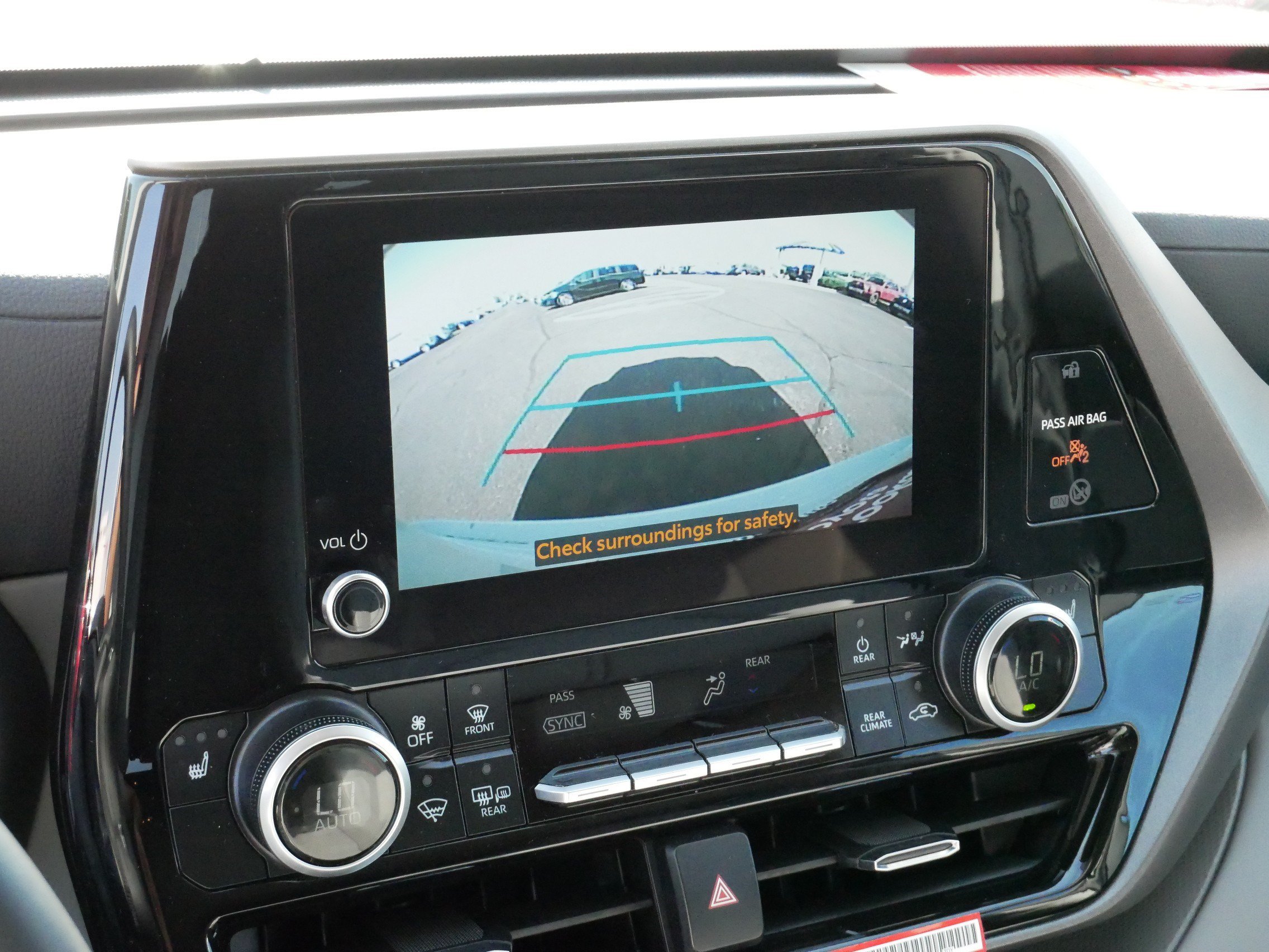 Certified 2026 Toyota Highlander XLE AWD/4WD image 31