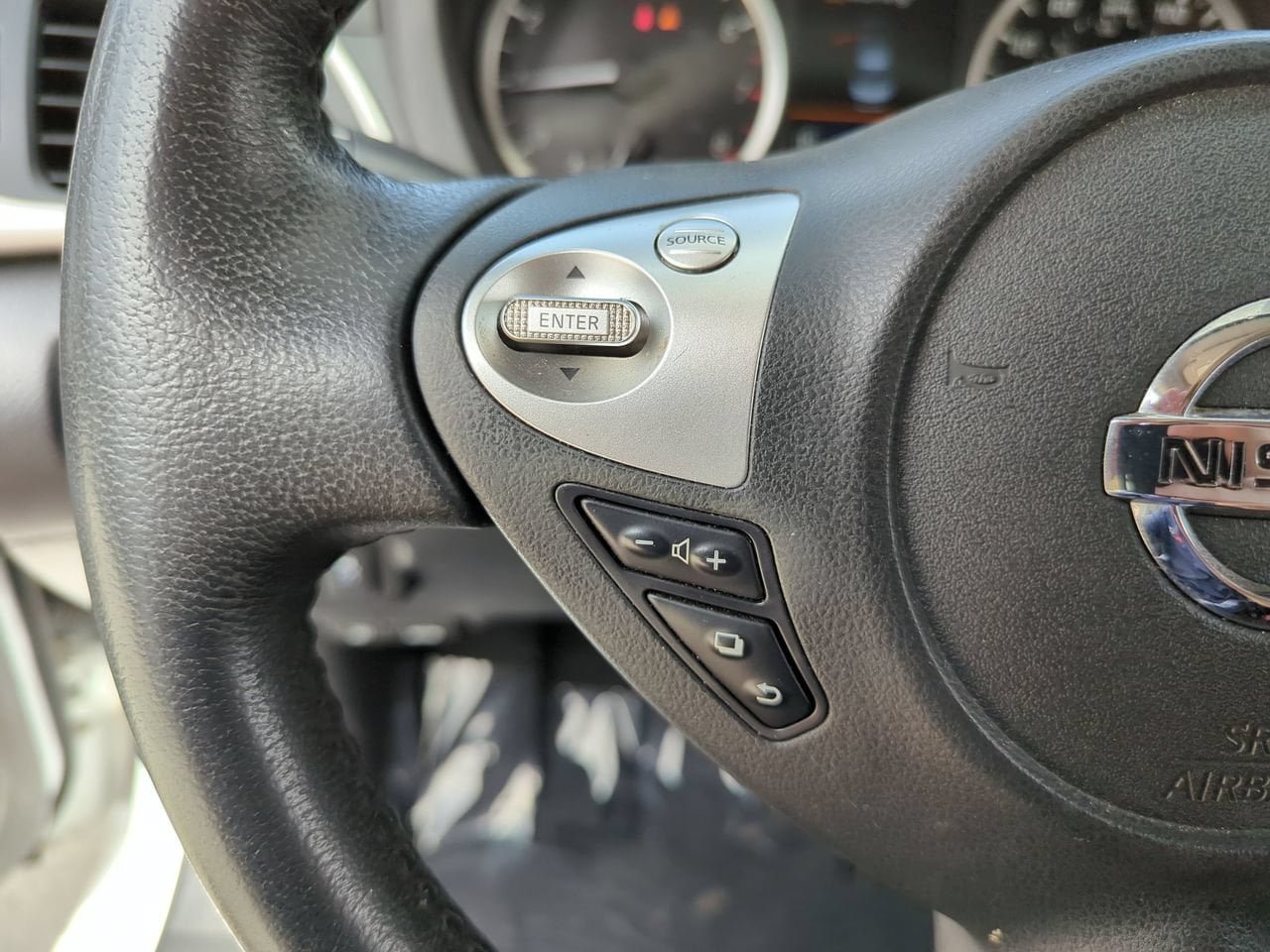Used 2019 Nissan Sentra SV FWD image 11