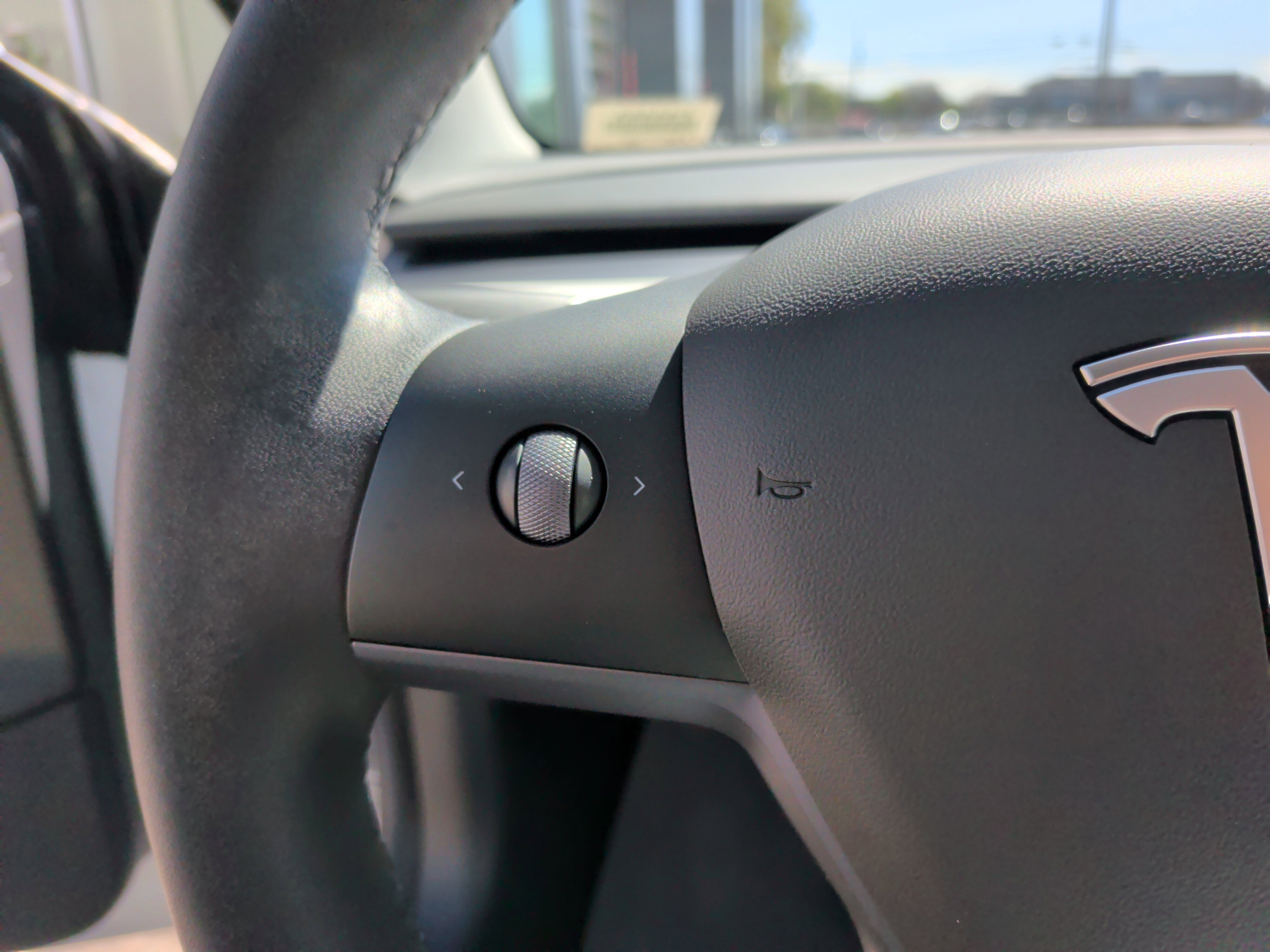 Used 2021 Tesla Model 3 Standard Range Plus image 19