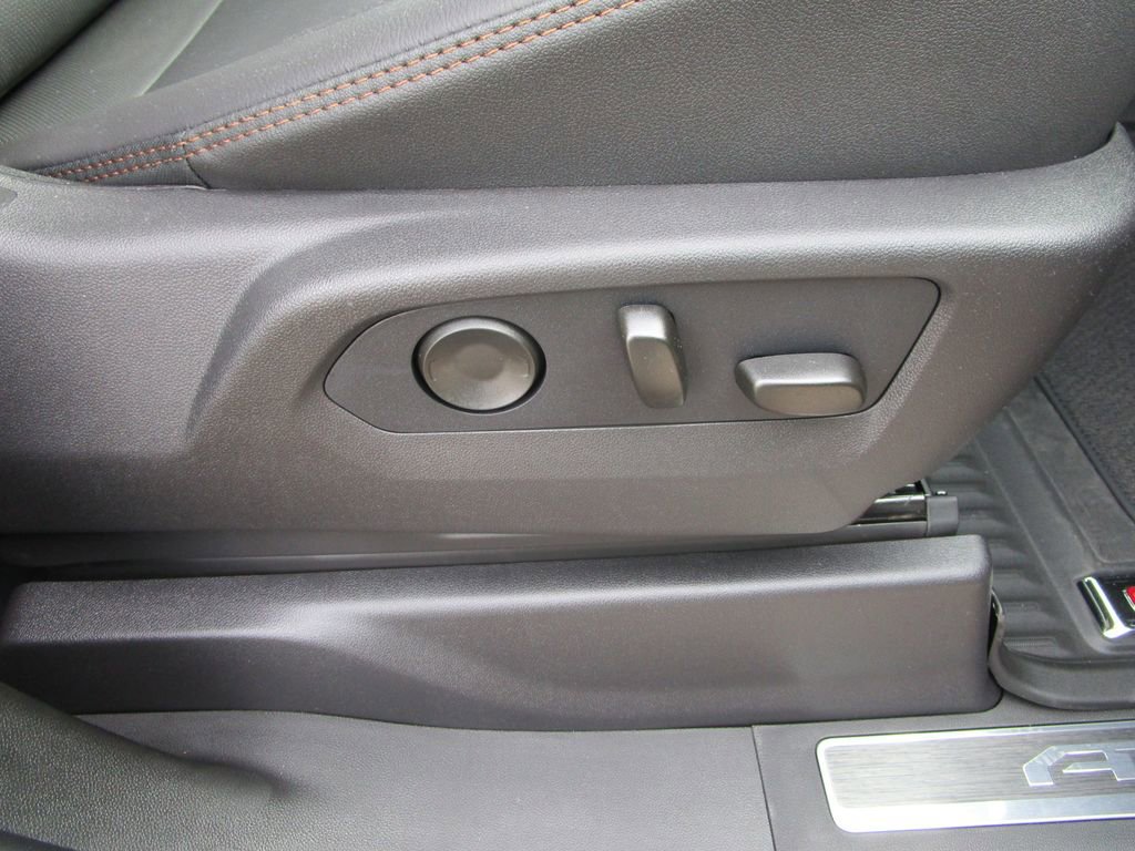 New 2026 GMC Sierra 1500 AT4 w/ AT4 Premium Package image 28