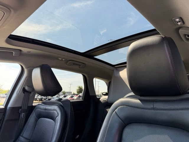 Used 2022 Lincoln Corsair AWD w/ Premium Package image 10