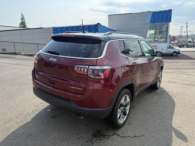 Used 2021 Jeep Compass Limited w/ Elite Interior Group AWD/4WD image 8