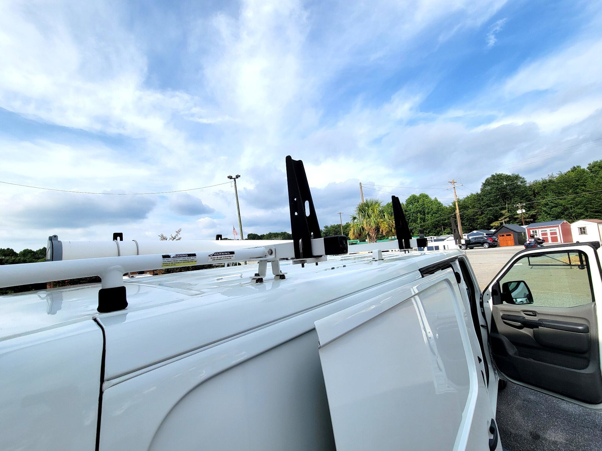 Used 2020 Nissan NV 2500 SV image 32
