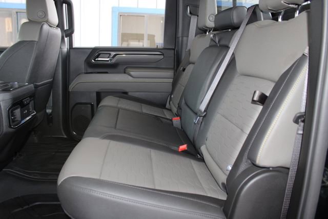 Used 2024 Chevrolet Silverado 2500 ZR2 w/ Technology Package image 24