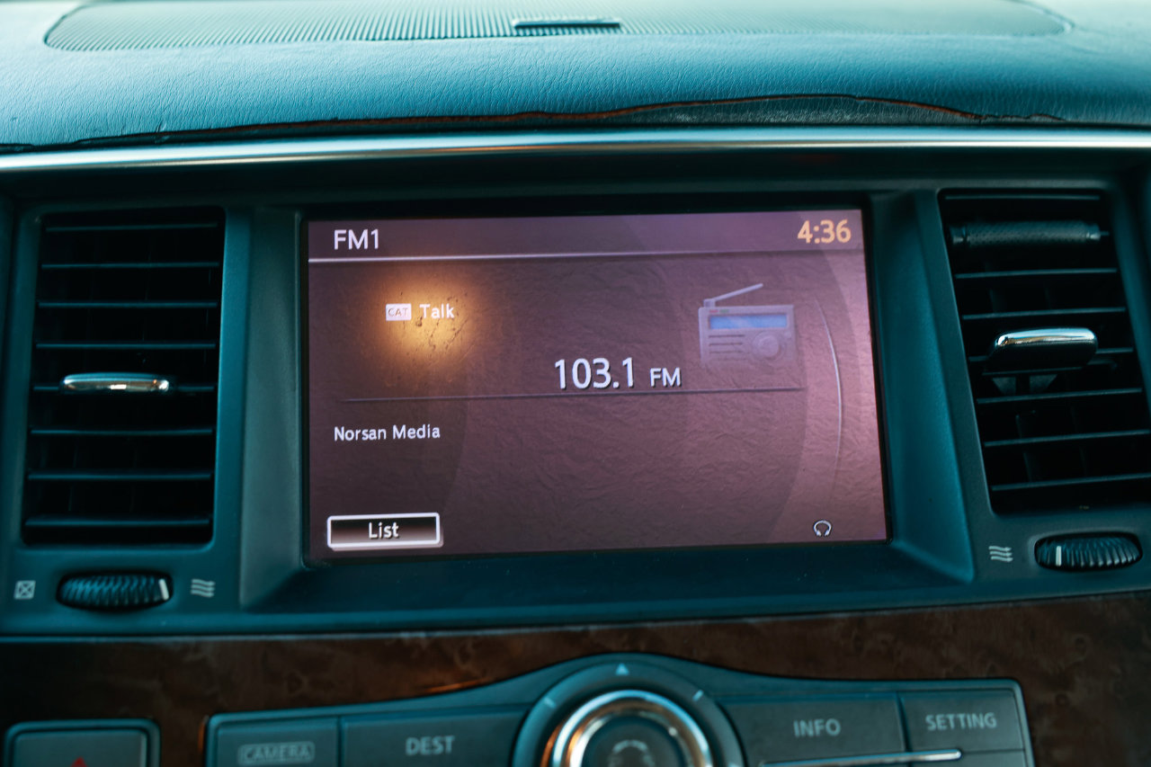 Used 2012 INFINITI QX56 2WD w/ Deluxe Touring Pkg image 38