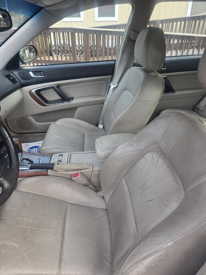 Used 2005 Subaru Outback 2.5i Limited AWD/4WD image 6