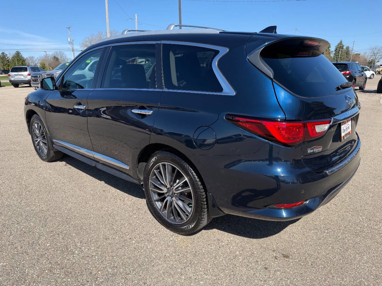 Used 2017 INFINITI QX60 Luxe w/ Deluxe Technology Package AWD/4WD image 3