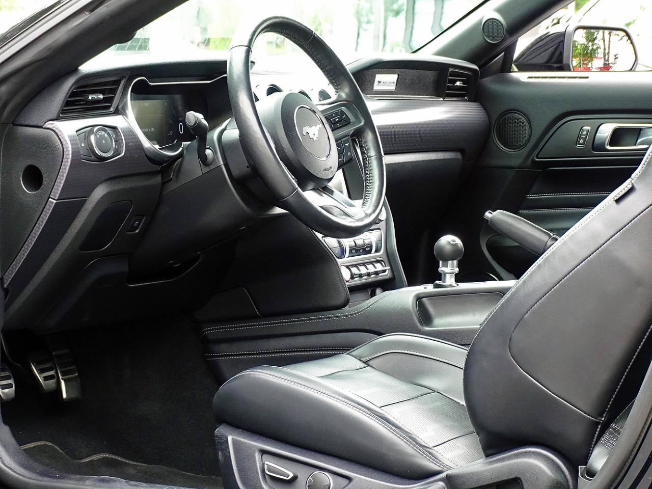Used 2019 Ford Mustang GT Premium w/ Performance Package - Level 2 RWD image 23