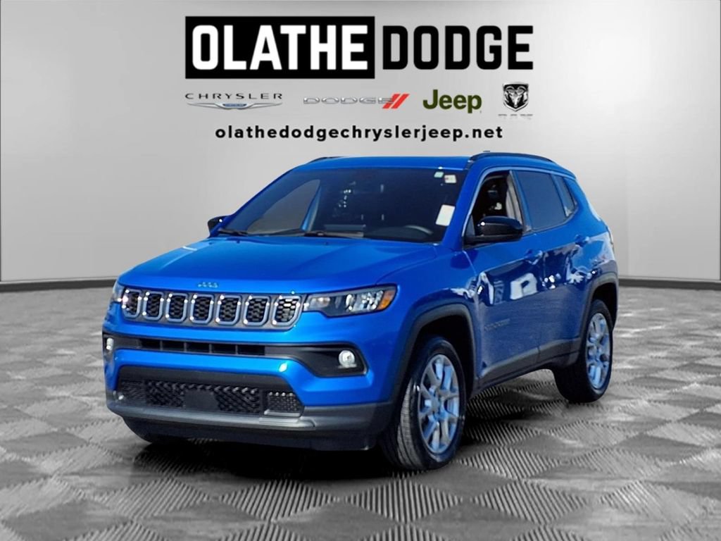 Used 2024 Jeep Compass Latitude w/ Sun and Sound Group
