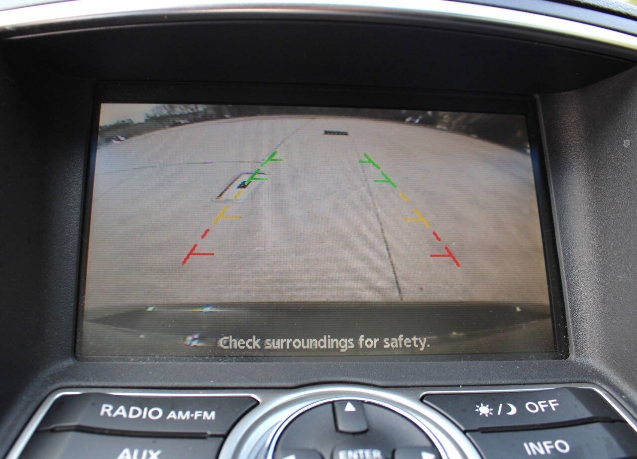 Used 2012 INFINITI G25 Journey RWD image 9