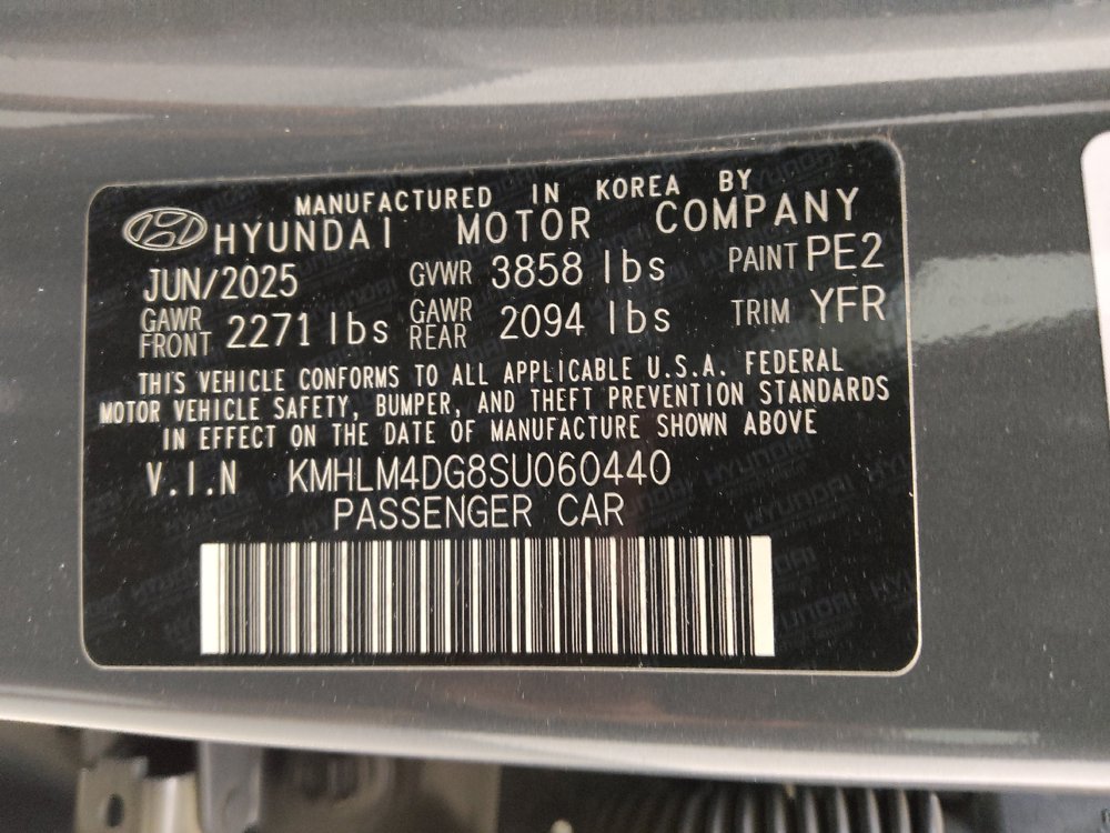 Used 2025 Hyundai Elantra Sport FWD image 33