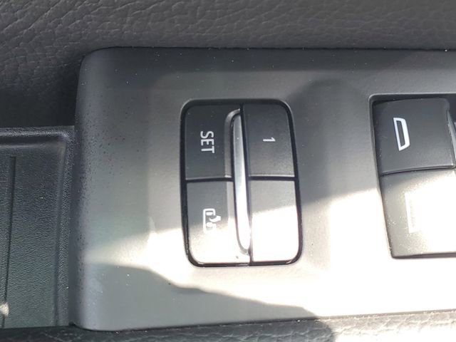 Used 2021 GMC Yukon Denali AWD/4WD image 11