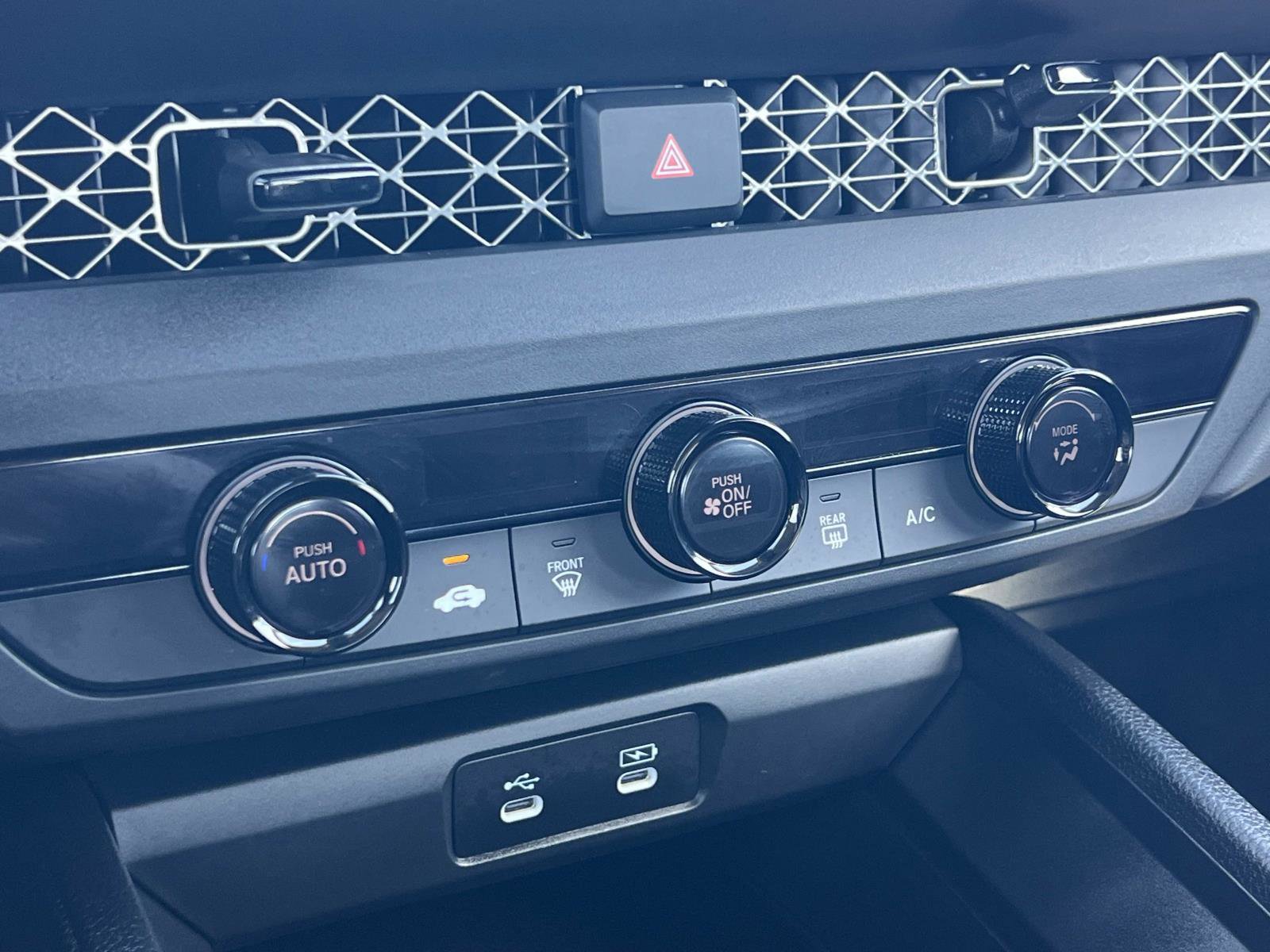 Certified 2025 Honda Accord LX image 13