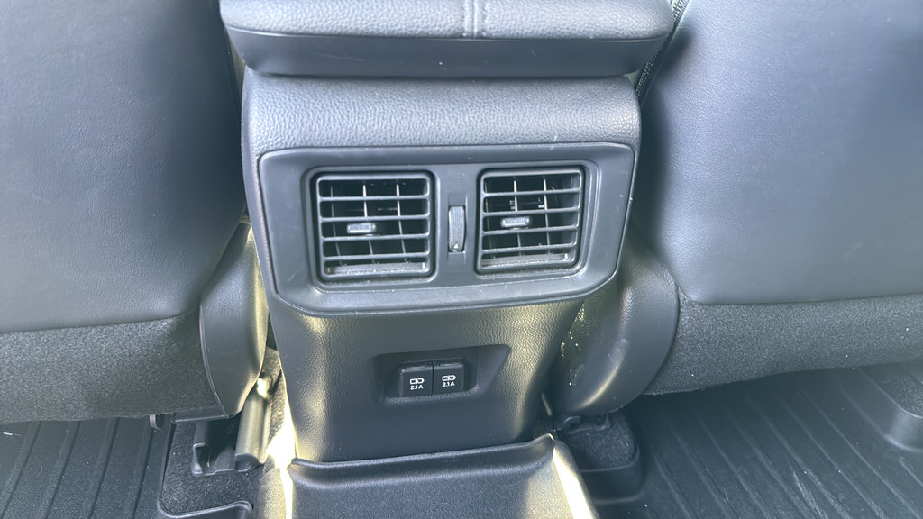Used 2019 Toyota RAV4 XSE AWD/4WD image 17
