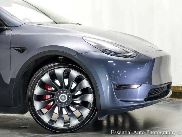 Used 2023 Tesla Model Y Performance AWD/4WD image 2