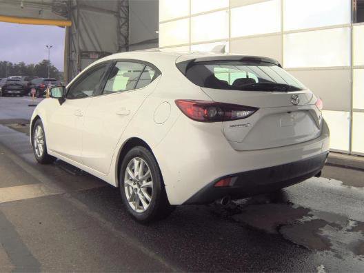 Used 2015 MAZDA MAZDA3 i Grand Touring FWD image 2