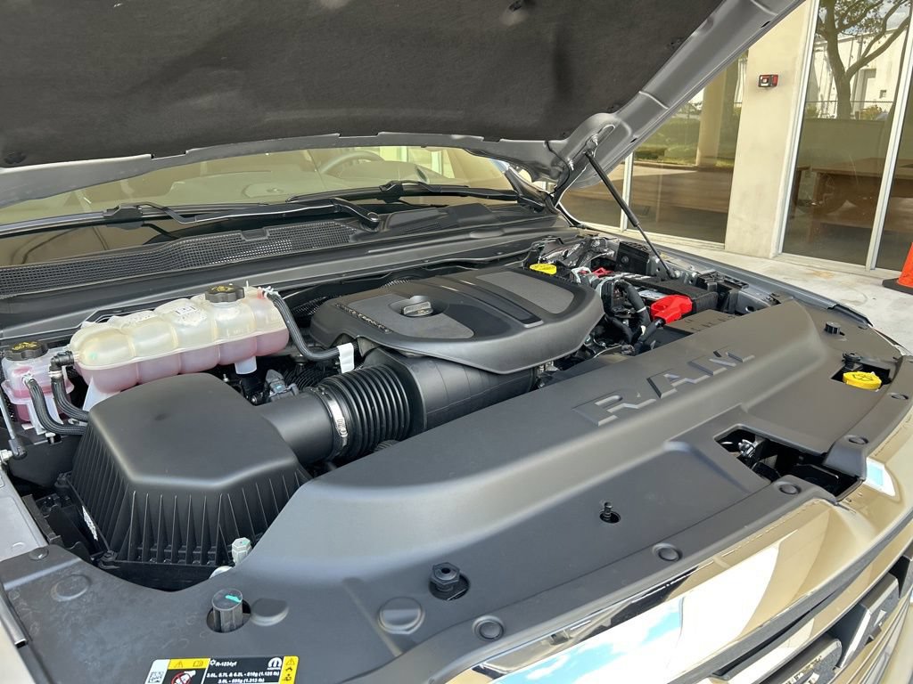 Used 2026 RAM 1500 Laramie AWD/4WD image 12