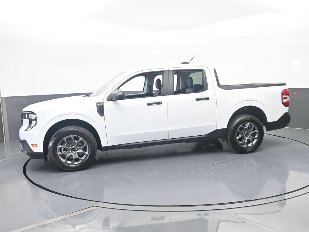 Used 2025 Ford Maverick XLT w/ Equipment Group 302A AWD/4WD image 2