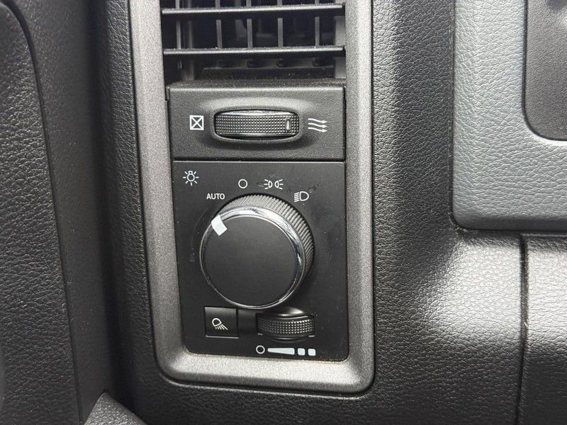 Used 2018 RAM 2500 Tradesman w/ Snow Chief Group image 28