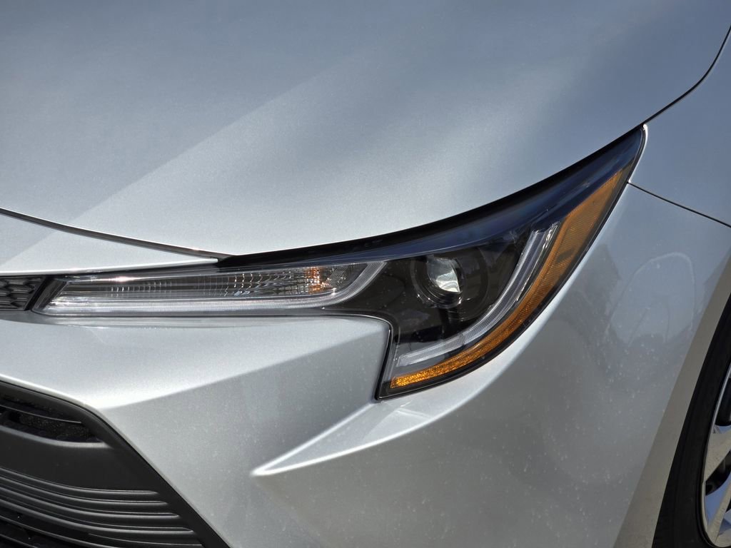 Certified 2026 Toyota Corolla LE image 5