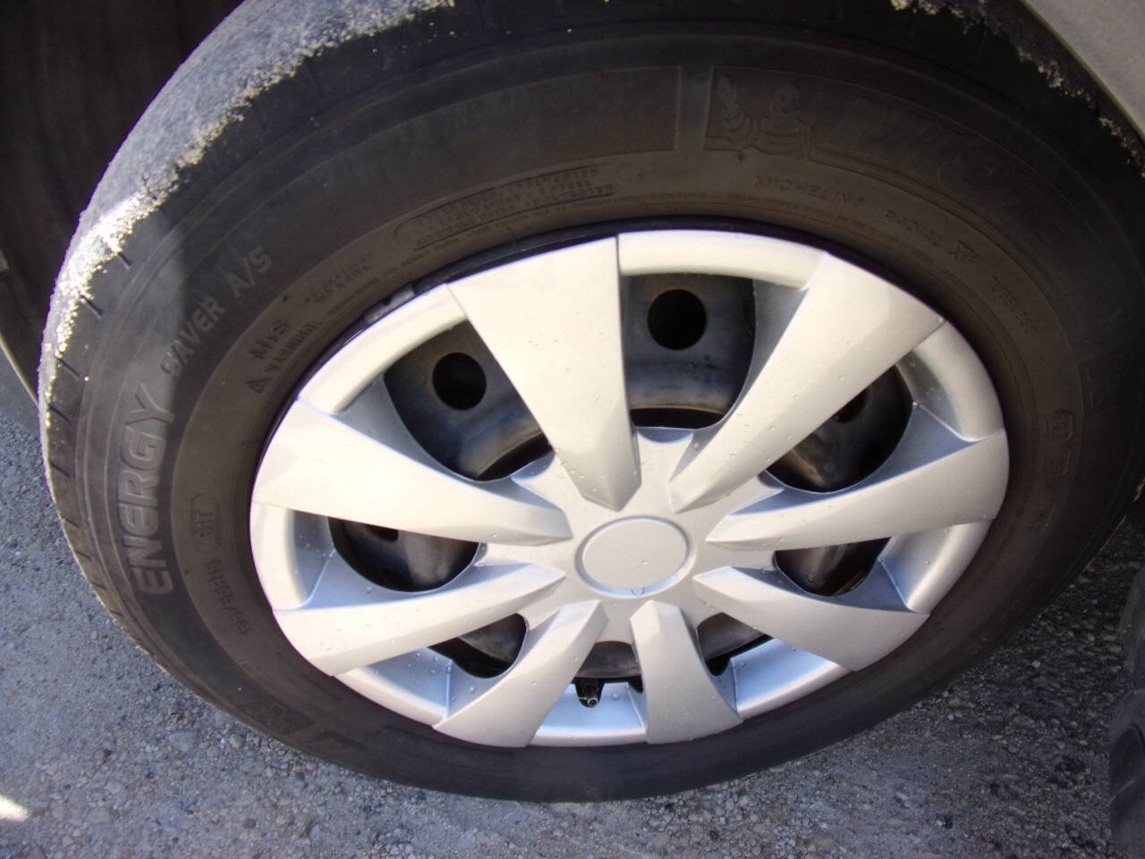 Used 2012 Toyota Corolla L FWD image 4