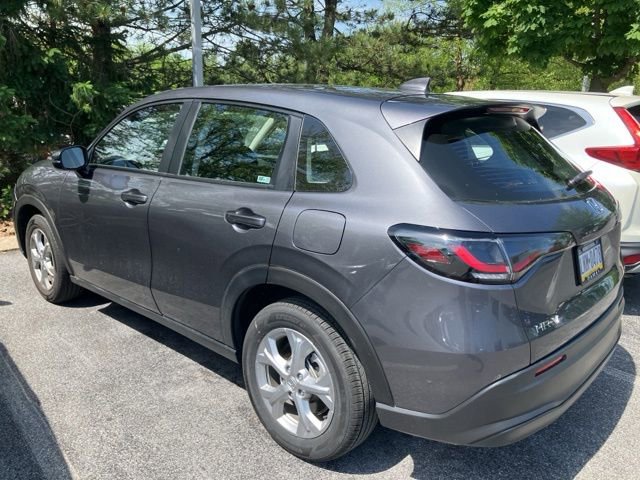 Used 2025 Honda HR-V LX image 8