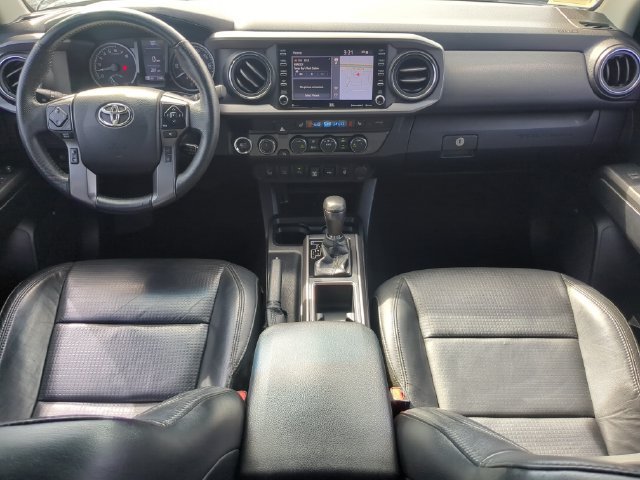 Used 2022 Toyota Tacoma TRD Sport w/ TRD Premium Sport Package AWD/4WD image 16