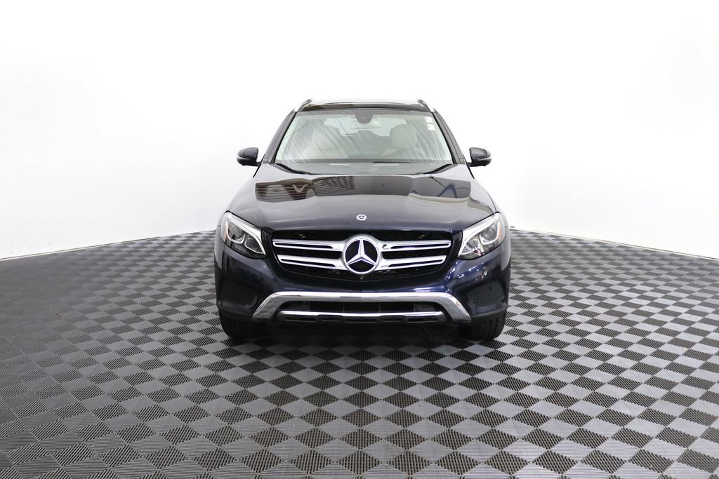 Used 2019 Mercedes-Benz GLC 300 4MATIC image 2