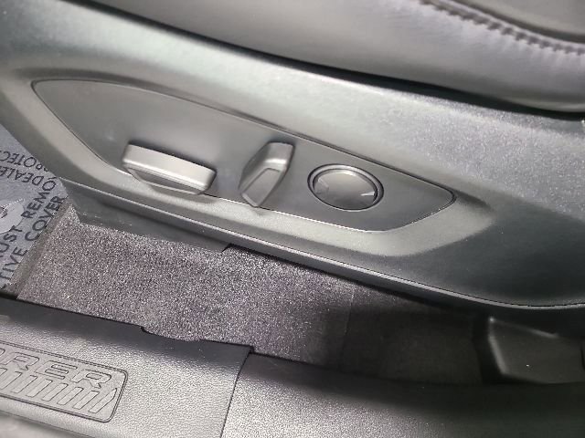 Used 2022 Ford Explorer XLT w/ Equipment Group 202A AWD/4WD image 23