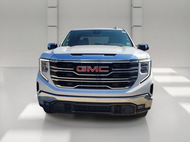 Used 2022 GMC Sierra 1500 SLT RWD image 2