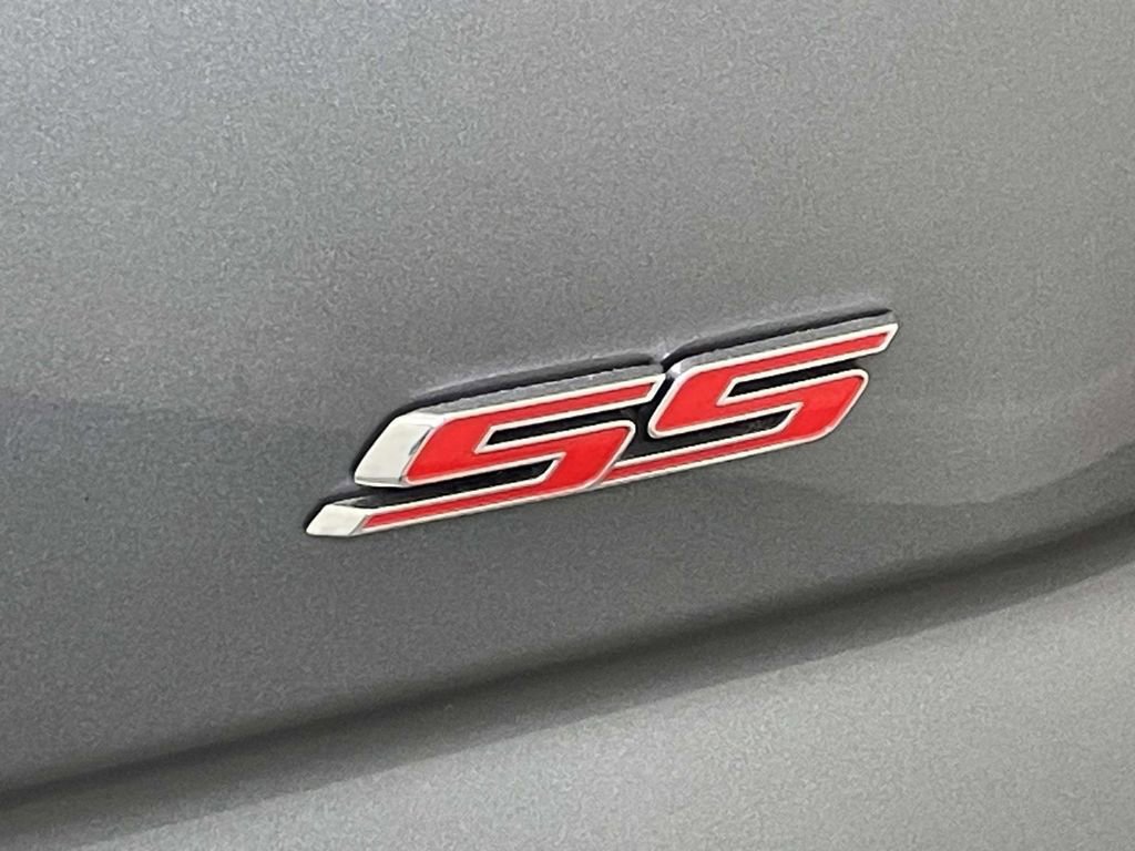 Used 2022 Chevrolet Camaro SS RWD image 11