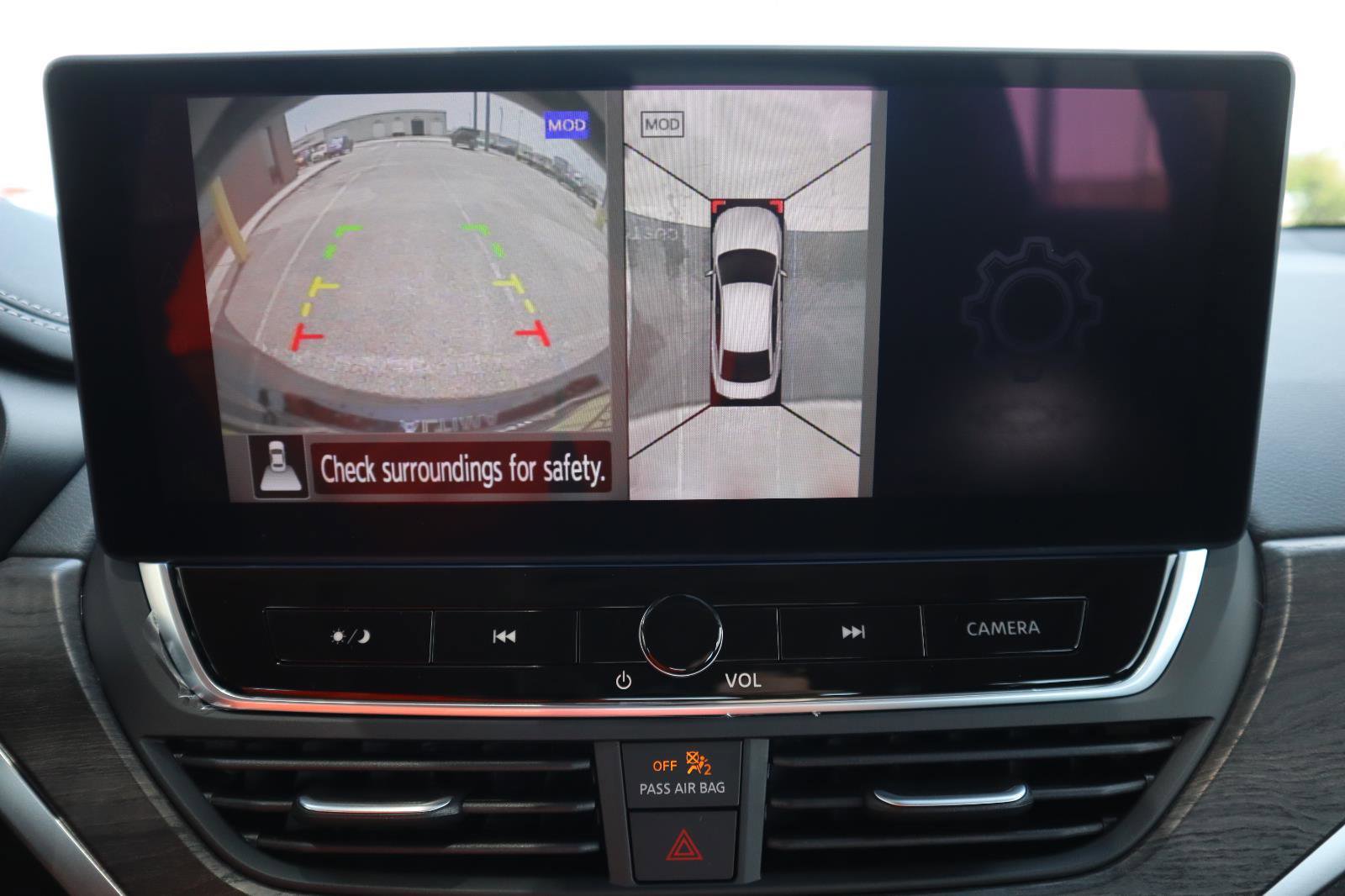 Used 2025 Nissan Altima 2.5 SL FWD image 30