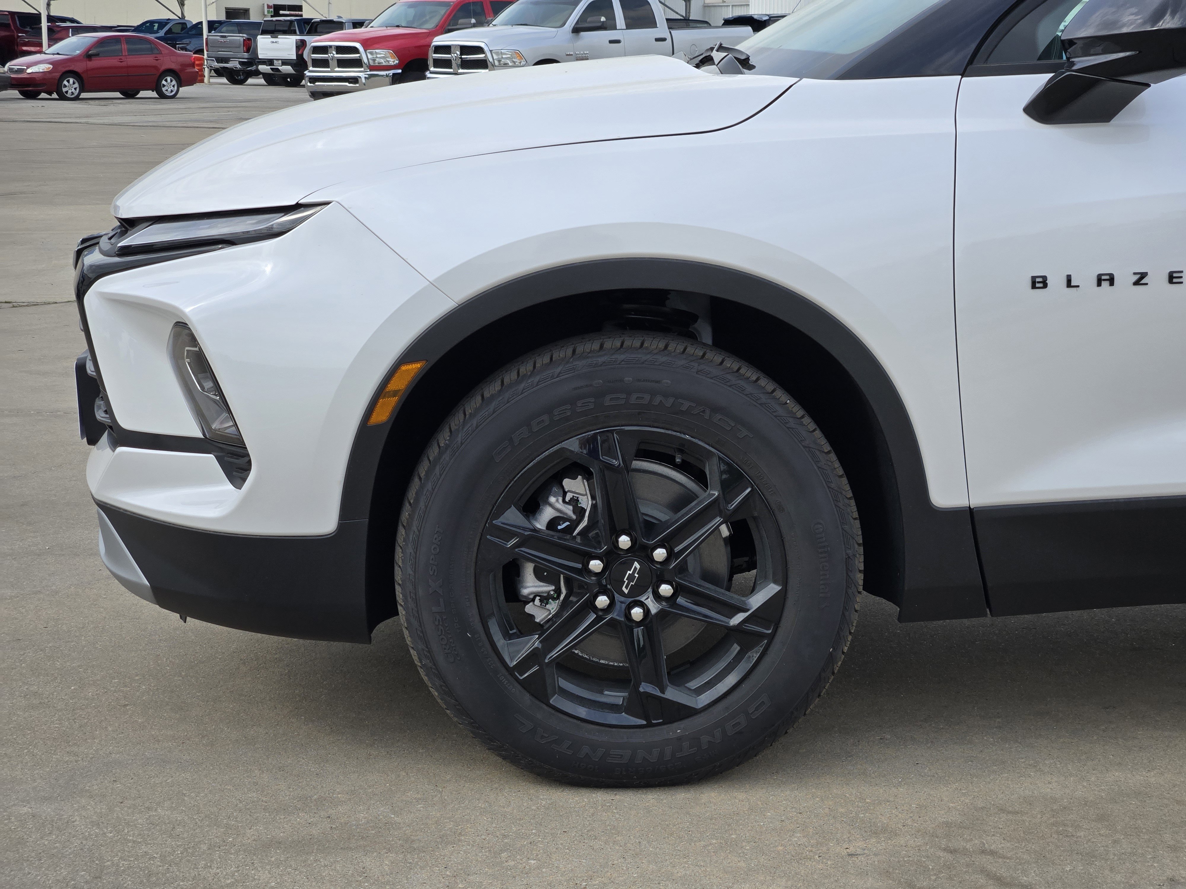 New 2025 Chevrolet Blazer LT w/ Convenience Package image 5