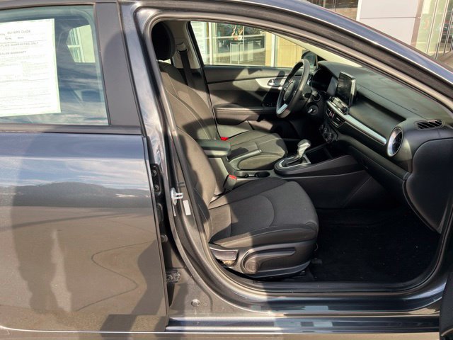 Used 2022 Kia Forte LXS w/ LXS Technology Package FWD image 36