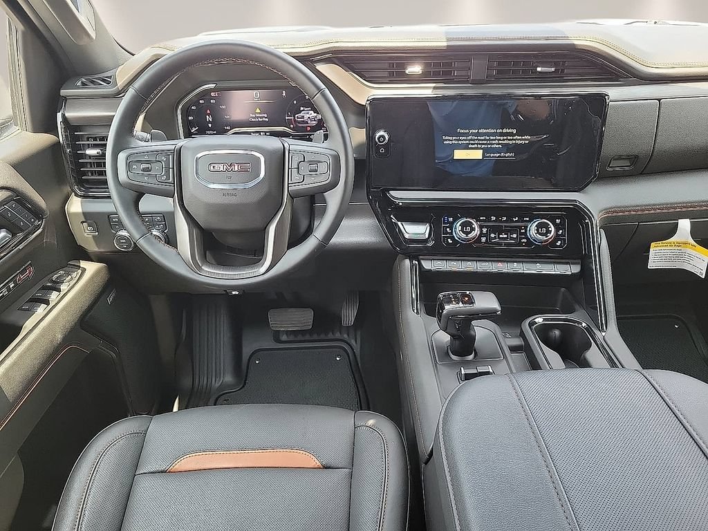 Used 2024 GMC Sierra 1500 AT4 w/ Technology Package AWD/4WD image 10
