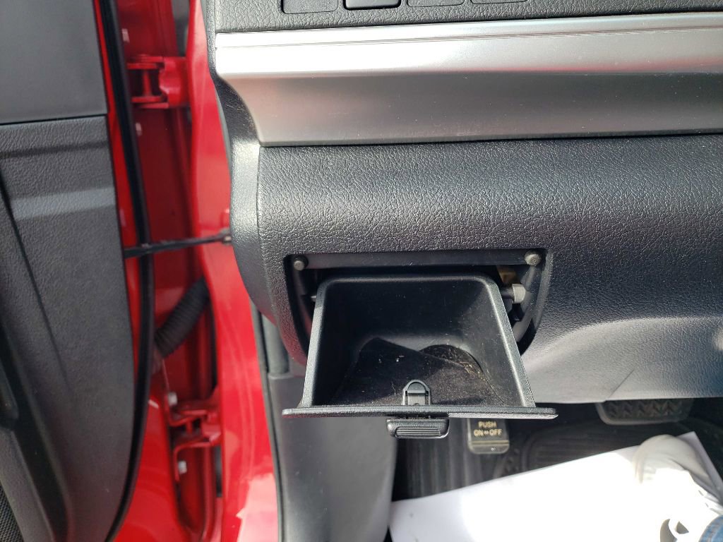 Used 2013 Toyota Camry SE image 28