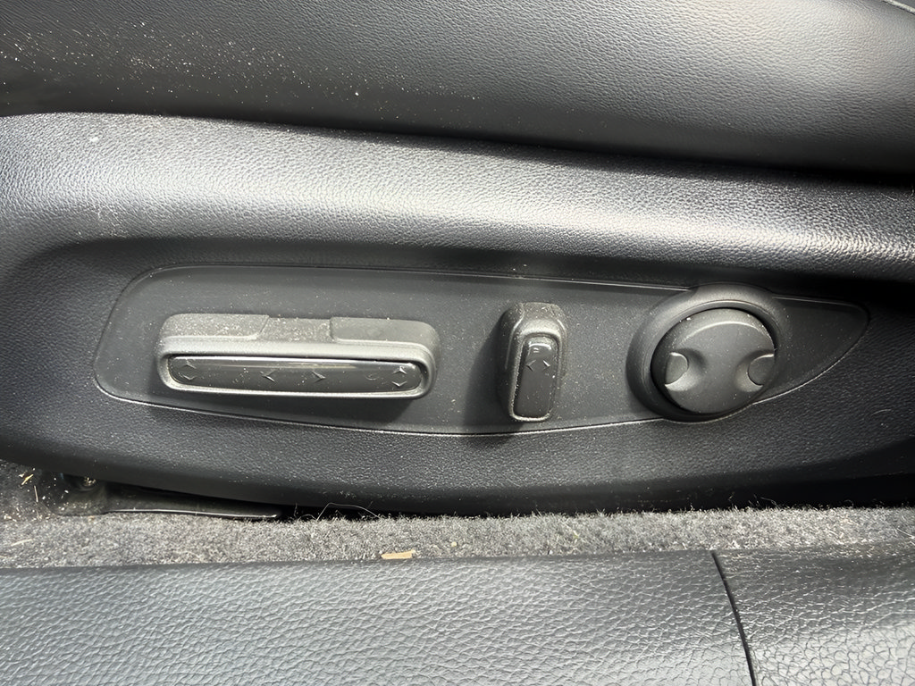 Used 2024 Honda Accord Touring image 10
