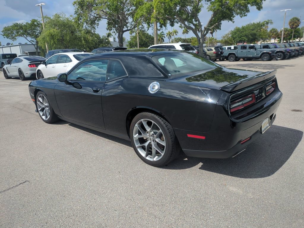 Used 2022 Dodge Challenger GT RWD image 8