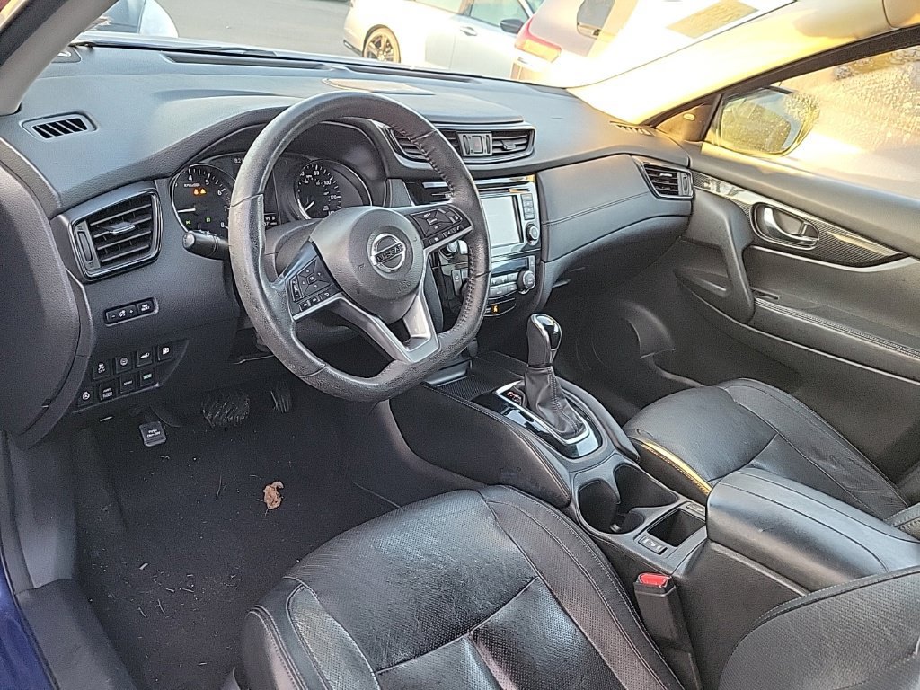 Used 2018 Nissan Rogue SL w/ Premium Package AWD/4WD image 8