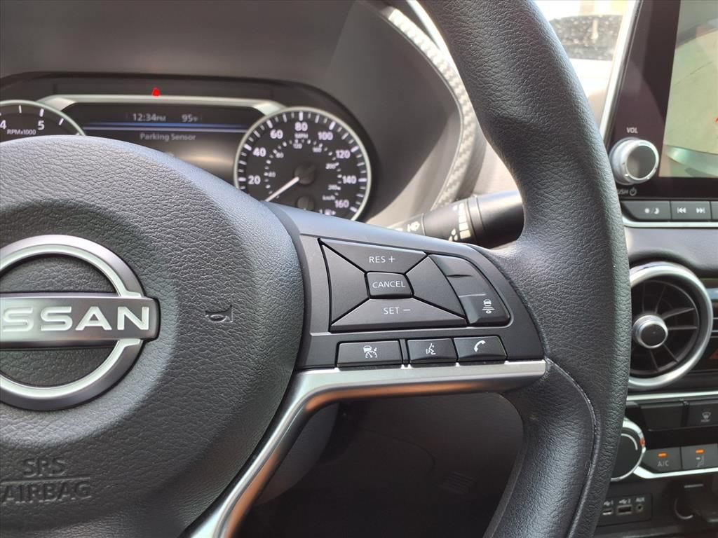 Used 2024 Nissan Sentra SV FWD image 25