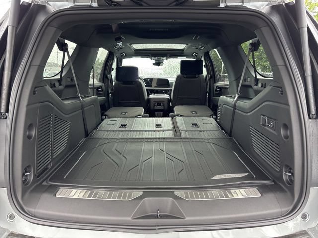 New 2026 Chevrolet Suburban Premier AWD/4WD image 42