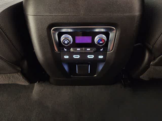 Used 2023 GMC Yukon Denali AWD/4WD image 31