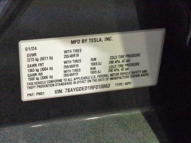 Used 2024 Tesla Model Y 2WD image 27