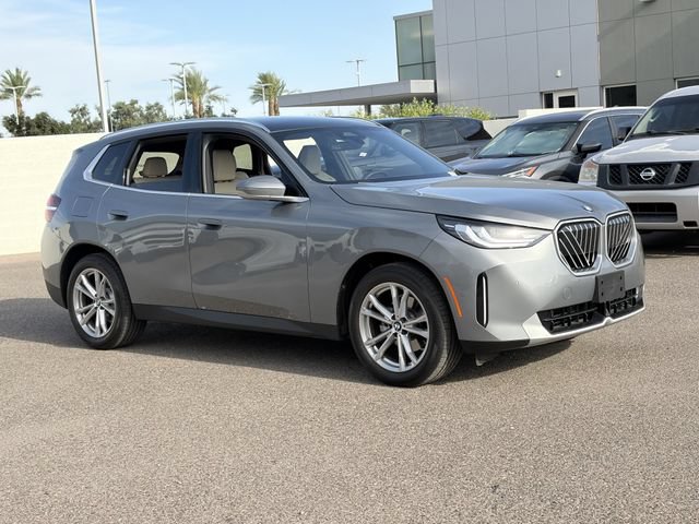 Used 2025 BMW X3 xDrive30i w/ Convenience Package AWD/4WD image 4