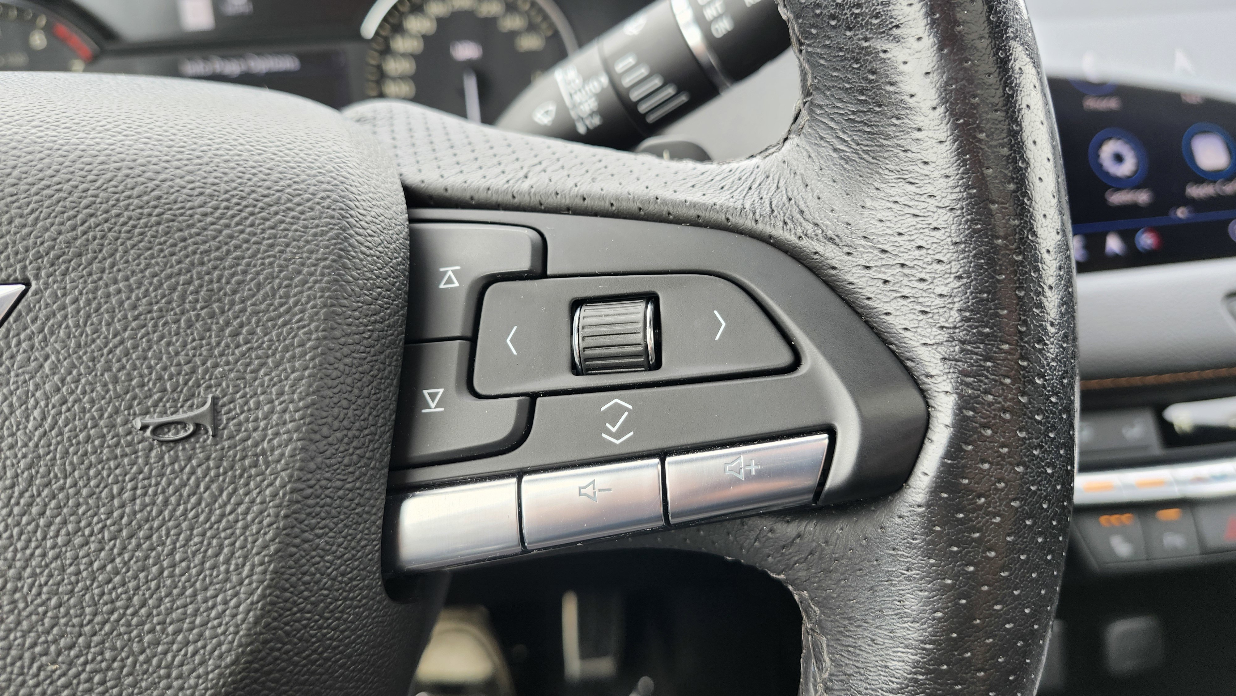 Used 2020 Cadillac XT4 Sport image 40